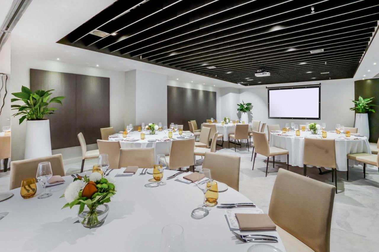 Peppers Waymouth Hotel Adelaide Kültér fotó The interior of the meeting room