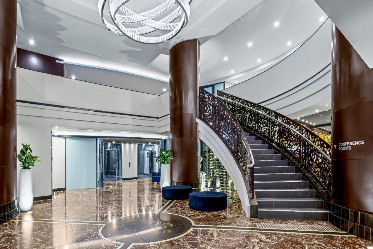 Peppers Waymouth Hotel Adelaide Kültér fotó The lobby of the hotel