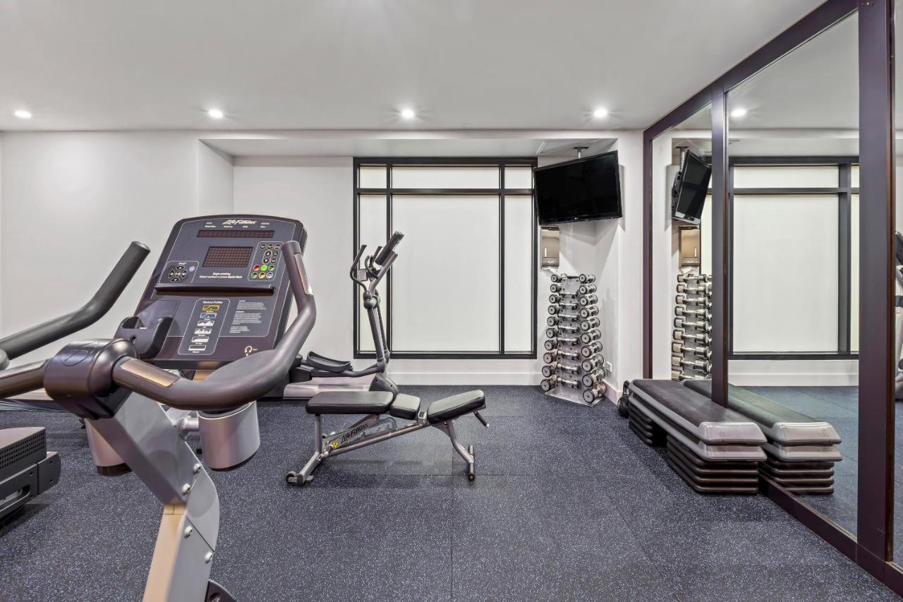 Peppers Waymouth Hotel Adelaide Kültér fotó The gym at the hotel