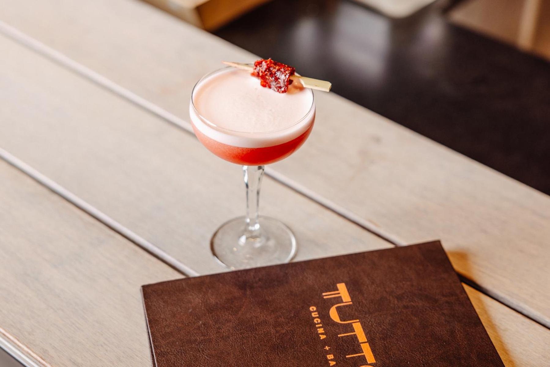 Peppers Waymouth Hotel Adelaide Kültér fotó A Clover Club cocktail